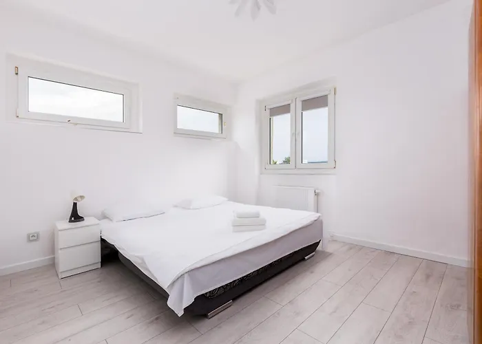 Sea View By Bookinghost Gdyně